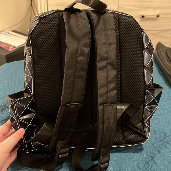 Color Shift Small Backpack - Picture 4 of 5